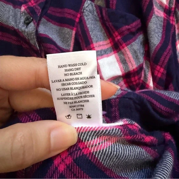 Rails Hunter Plaid Flannel Button Down Shirt Women’s Large Navy‎ Pink Rayon - Picture 10 of 11